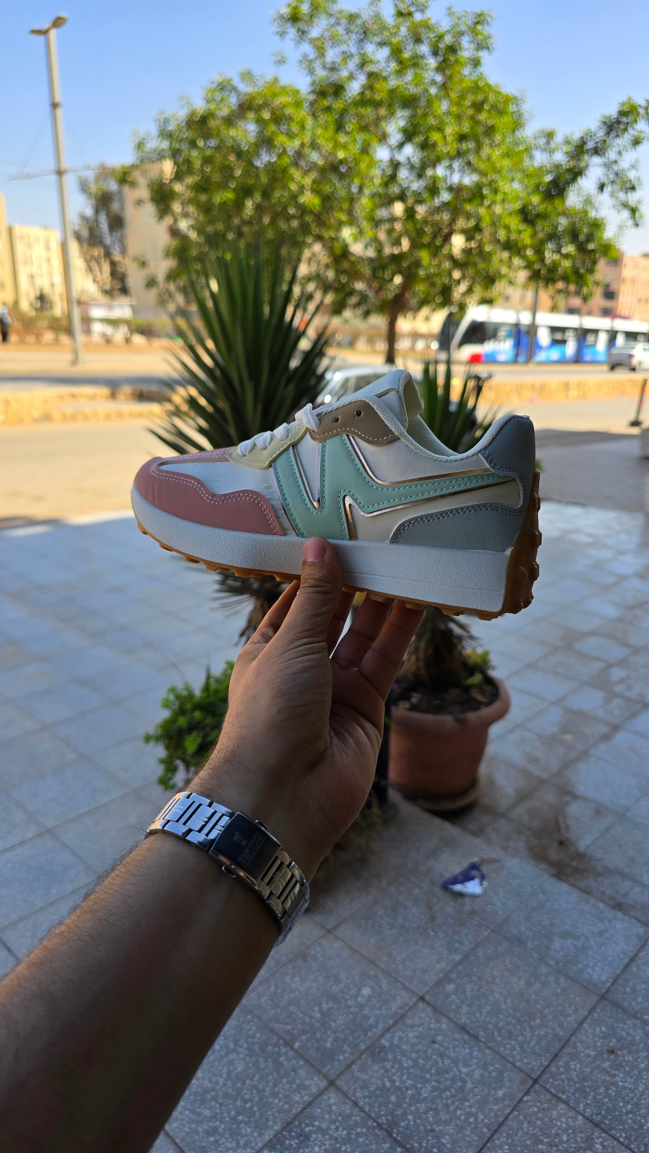 Basket Femme au Design Rétro-Moderne - Trio de Pastels (Rose, Menthe et Beige)